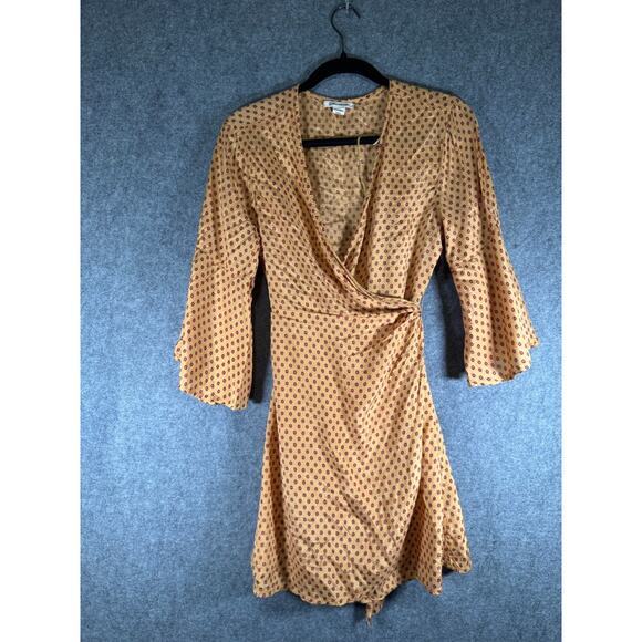 Billabong Dress Women Large Yellow Short Sleeve Graphic Print Wrap Mini Summer - Picture 1 of 7